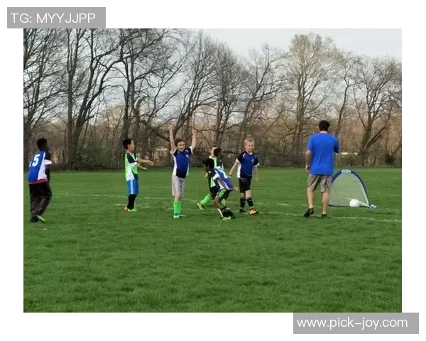 足球场小球星标识牌创意设计与应用探索 足球场小球星标识牌创意设计与应用探索