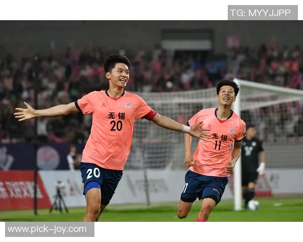 足球星视界7.22：聚焦全球足球赛事热点与球员表现分析